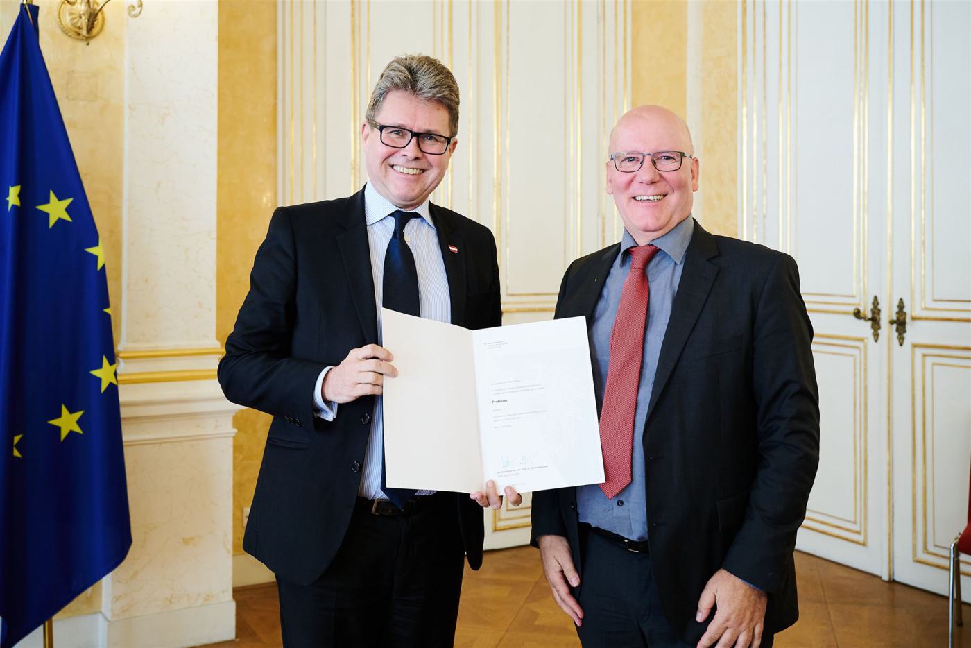 Verleihung des Titel Professor an Mag. Ulrich Schnarr