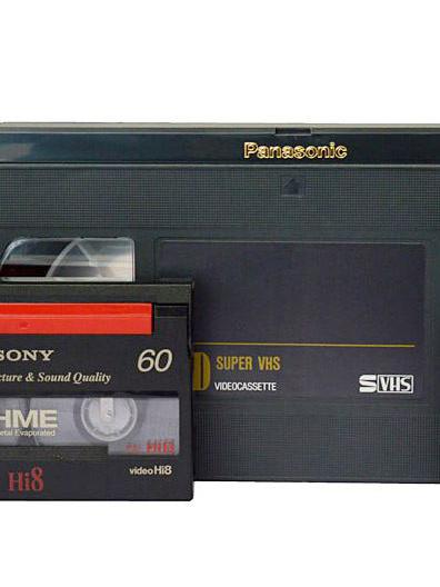 Wir digitalisieren (überspielen) Videokassetten af DVD, BluRay oder Festplatte.