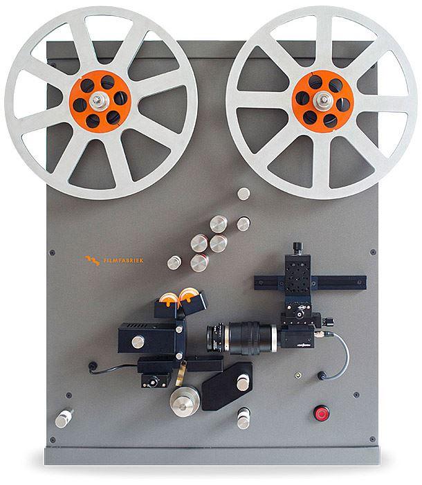 Wir digitalisieren Schmalfilme im Format 8mm, 9,5 mm, 16 mm, 17,5 mm, 22 mm, 28 mm und 35 mm. Wir digitalisieren Schmalfilme im Format 8mm, 9,5 mm, 16 mm, 17,5 mm, 22 mm, 28 mm und 35 mm.