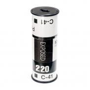 Wir entwickeln Rollfilme vom Typ Mittelformat 220 Wir entwickeln Rollfilme vom Typ Mittelformat 220