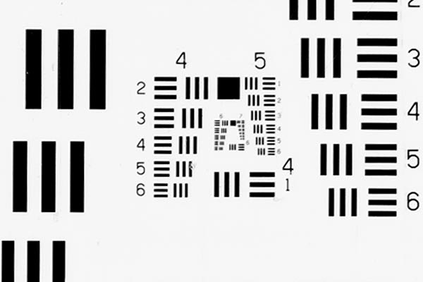 Unsere Scans überprüft mit einem USAF-19521 Testchart